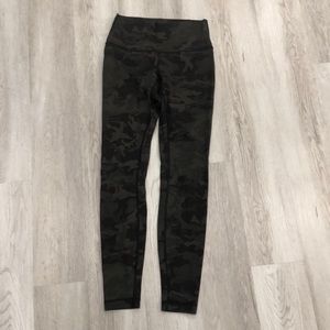 Lululemon leggings in camo print